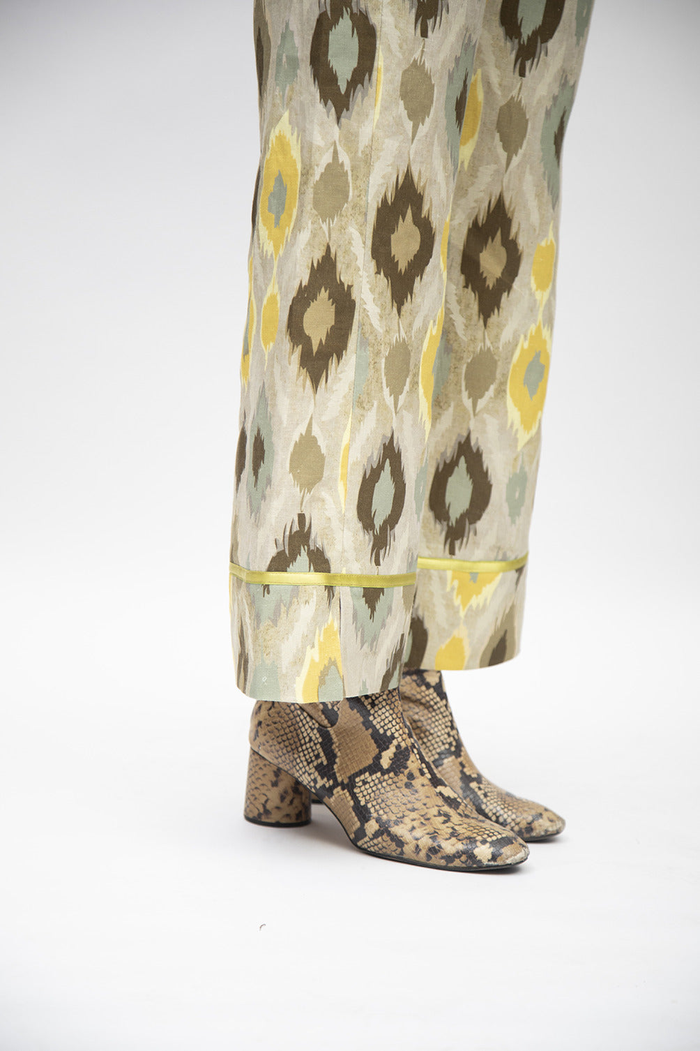 PA004/R1-PANTALONE DEV- YELLOW IKAT-LPS