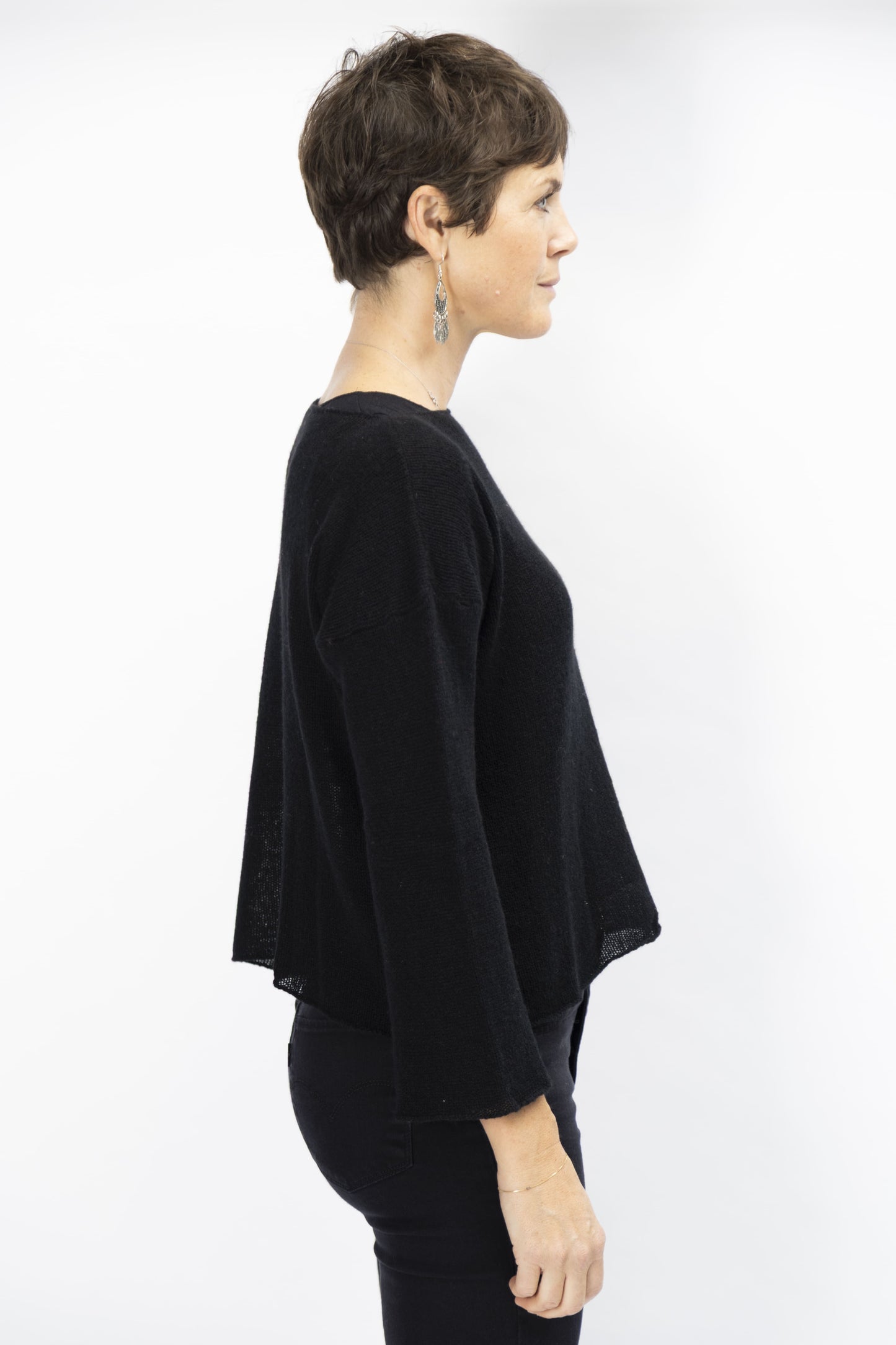 M001-BOXY SWEATER